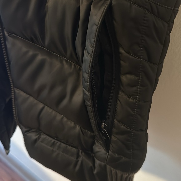 Vintage North Face puffer vest with faux fur hood lining XS - Picture 10 of 11